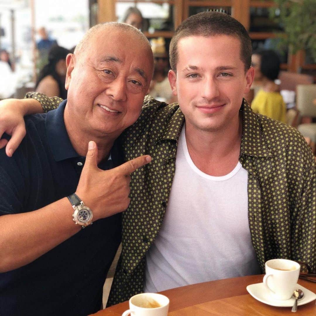 チャーリー・プースさんのインスタグラム写真 - (チャーリー・プースInstagram)「Cheers Nobu San xx @therealnobu」8月4日 8時35分 - charlieputh