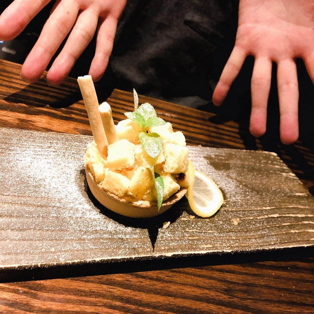 三澤康平さんのインスタグラム写真 - (三澤康平Instagram)「俺も花火大会行きたかったー  #ベイクドチーズケーキ #季節のタルト #レモンタルト #ケーキ #カフェ #cafe #cake #lemon #desert」8月4日 8時36分 - misawa_kohei