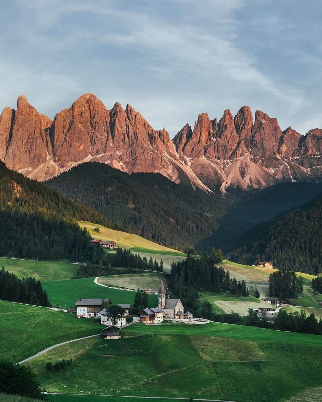 Travel + Leisureさんのインスタグラム写真 - (Travel + LeisureInstagram)「The Dolomites are often visited as a winter destination, but in the summer, the snow melts to reveal wildflowers and hiking trails, wild protected parks and glistening lakes. Get our guide to the region at the link in bio! #tlpicks courtesy of @ladanivskyy」8月4日 8時51分 - travelandleisure
