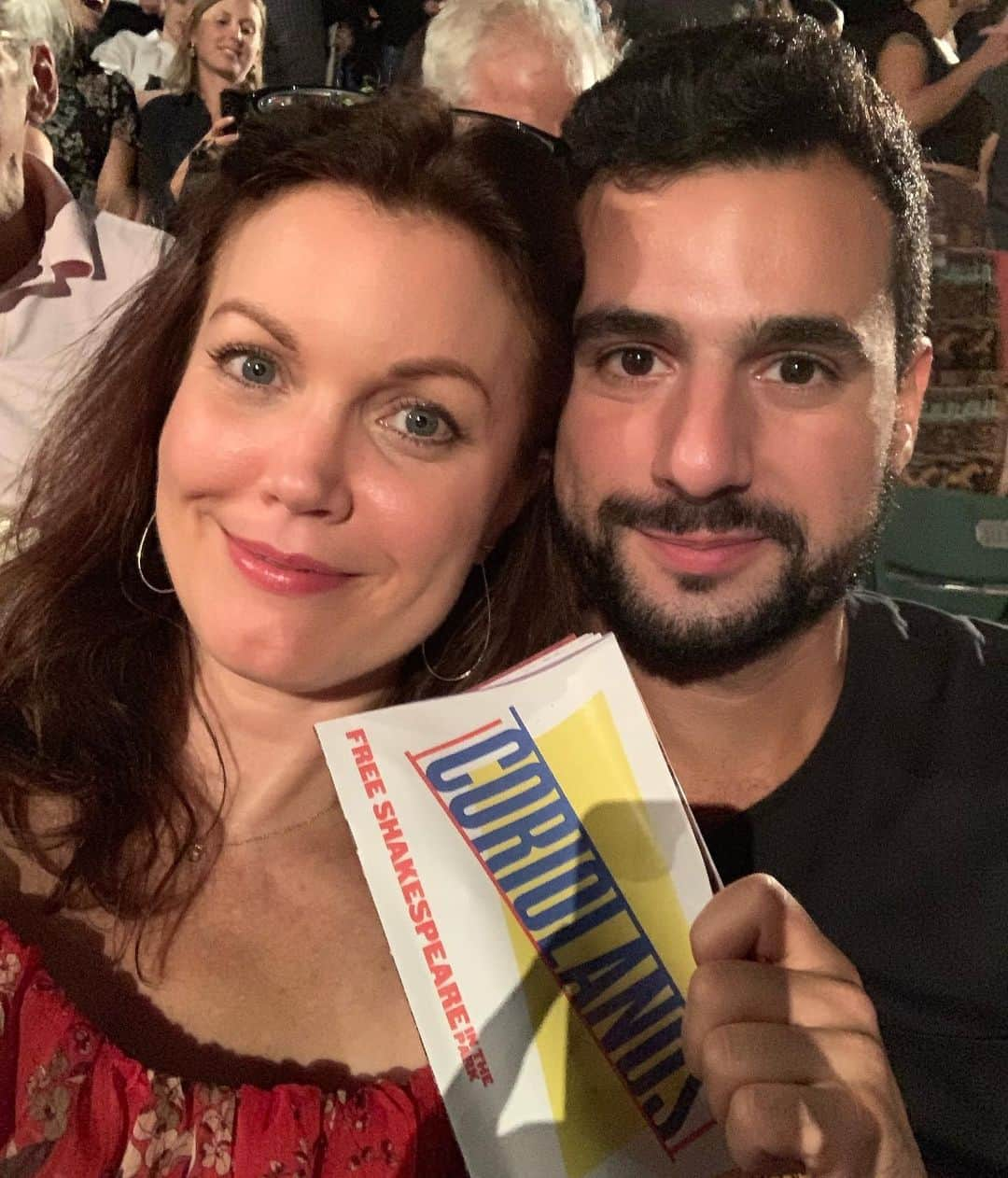 ベラミー・ヤングさんのインスタグラム写真 - (ベラミー・ヤングInstagram)「This City. 🥰 Giving us all free #ShakespeareInThePark 😍 Thank you @publictheaterny ! And thank you #DanielSullivan for a SEARING production of #Coriolanus. BRAVO to the cast & crew- especially my dear, ever-BRILLIANT #KateBurton. 🤩 And thank you, #Shakespeare , for always trying to hold the mirror up. Just another reminder for us all to be kind to each other. To know our own mind & heart. To listen. ❤️🎭❤️🎭❤️🎭」8月4日 9時42分 - bellamyyoung