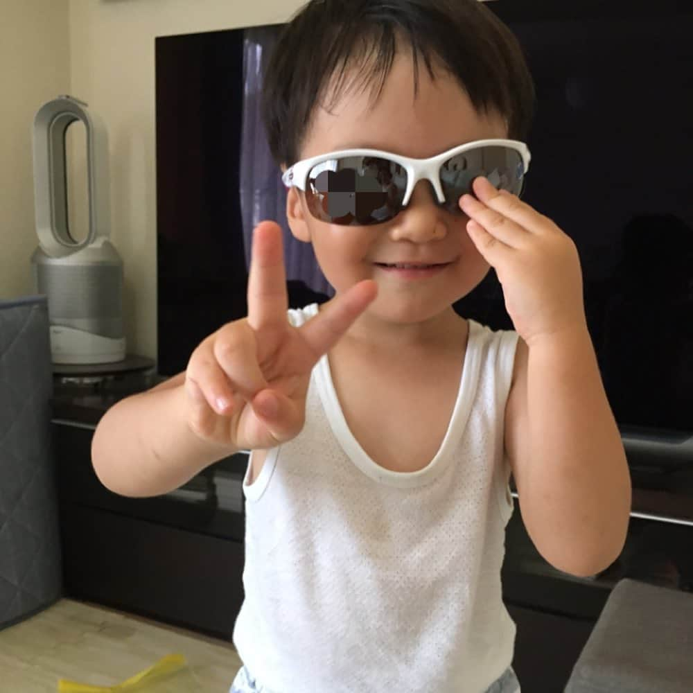 蒲生麻由さんのインスタグラム写真 - (蒲生麻由Instagram)「Summer〜🏖 #summer #babyboy #2歳児 #29mounthsold #mysun  #私と息子の時間 #臨月妊婦 #陣痛待ち #待ち疲れたw」8月4日 9時53分 - mayugamo_lamana