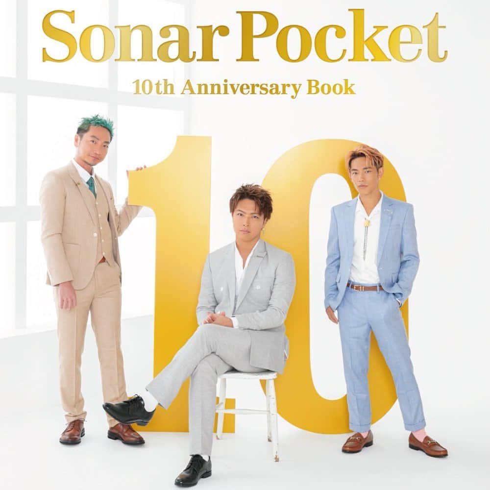 eyeronさんのインスタグラム写真 - (eyeronInstagram)「#sonarpocket #10周年記念 #b_pass #photobook #magazine」8月4日 10時03分 - sonarpocket_eyeron