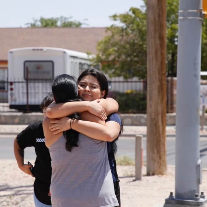 ジュリアン・ムーアさんのインスタグラム写真 - (ジュリアン・ムーアInstagram)「TAKE ACTION: The House of Representatives passed a bill to require background checks on all gun sales. Now, the Senate must act.  In honor of El Paso, text CHECKS to 644-33 to be connected with your Senators and tell them to act on background checks. #walmartshooting」8月4日 10時07分 - juliannemoore