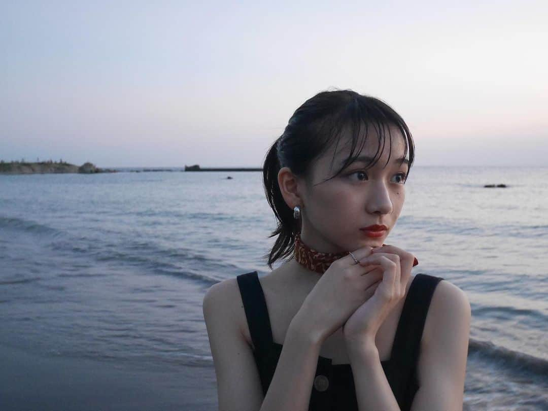 杉本愛里さんのインスタグラム写真 - (杉本愛里Instagram)「昨日Twitterでもお話しましたが、前髪切りました~☺︎ ついに切ってもーた笑¨̮ 夏っぽくシースルーにして頂きました!! いつもありがとうございます😊」8月4日 10時39分 - 12_airiyade_21