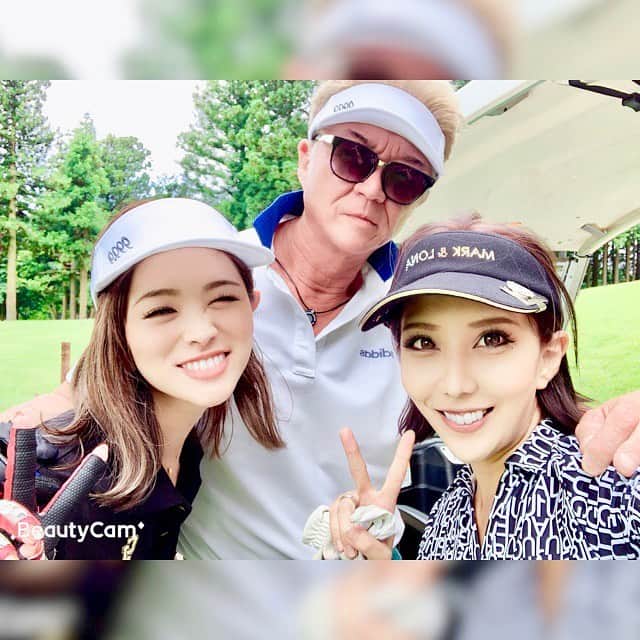 ANDOMAHOさんのインスタグラム写真 - (ANDOMAHOInstagram)「． とーっても時差更新ごめんなさい🙏🏼 ． ⛳️999.9 birthday competition🕶 サワディーカップ⛳️ ． 渚お姉さま🎙🎼🎧❤️ 誘ってくださって本当に ありがとうございました✨ 大好きな北夫妻に大変お世話に なりましたの一日🐴💨 姉さん会う度に綺麗になる💄💋 私も頑張ろっっつ✊🏼笑 ． ． DMで写真早くみたーいって 頂いたんですが🤣w Sae🐵の投稿したお写真と 変わらなくてごめんなさい🤣🙏🏼💦 ． 大好きな小沢仁志さん❤️ @ozawa_hitoshi ． 昔から父の影響もありww #日本統一 が大好きな私www #顔面凶器 だなんて言われて ますが優しくて紳士でとっても 素敵な方でした😘 ありがとうございました❤️ ． 素敵なご縁に沢山感謝した日🍀 . ． ． #ゴルフ#ゴルフ女子#ゴルフ大好き#ゴルフウェア#ゴルフばか#ママゴルファー#9999#フォーナインズ#眼鏡女子#太平洋#ゴルフコンペ#小沢仁志#任侠#俳優#golf#golfgirl #golfcourse #太平洋クラブ御殿場コース#ゴルジョモ#レジーナ#サファリーず#ドレスアップ#パーティー#party#dress#出逢いに感謝」8月4日 10時54分 - c.qmthm9290