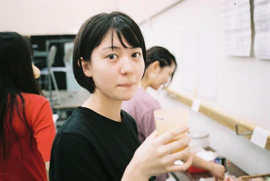 のインスタグラム：「暑さ対策しっかりとね☺︎﻿ ﻿ #filmcamera﻿ #転校生2019」