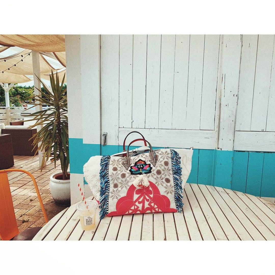 紗栄子さんのインスタグラム写真 - (紗栄子Instagram)「bag @louboutinworld 🏖」8月4日 16時46分 - saekoofficial
