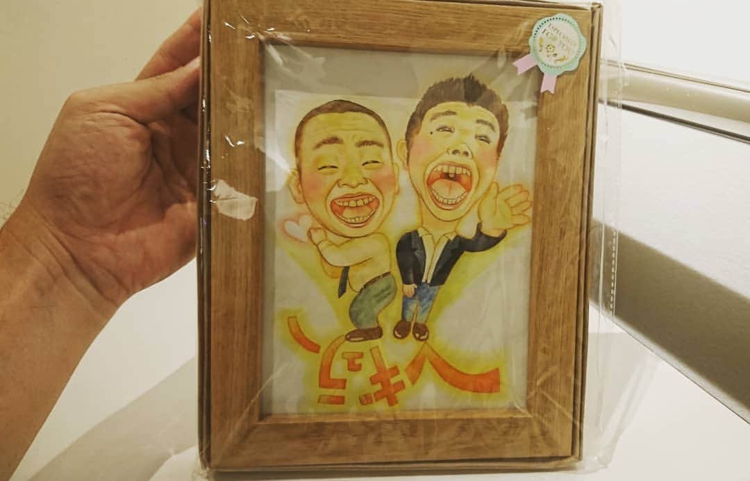 松本康太さんのインスタグラム写真 - (松本康太Instagram)「熊本グルメ♪『タイピーエン』鶏ガラベースで麺が春雨でヘルシー♪少し硬めの春雨なので食べごたえもあります＼(^o^)／！美味しい！今日も熊本の「マチナカスポーツフェスタ」に出てます♪ネタステージは①13時頃～ ②15時30分頃～ です♪ぜひ下通り商店街まで♪可愛い似顔絵いただきました(^○^) #熊本 #タイピーエン #春雨 #鶏ガラ #紅蘭亭 #旨い #マチナカスポーツフェスタ #テレビ熊本 #下通り #レギュラー松本 #あるある探検隊 #ランチ」8月4日 11時47分 - aruarutankentai.matsumoto