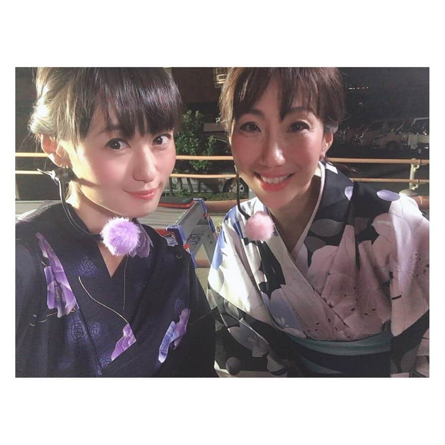 柳野玲子さんのインスタグラム写真 - (柳野玲子Instagram)「本番中(*´꒳`*) 今年も素敵な花火を見せてもらいました✨ 23区内では板橋でしか見ることができない尺五寸玉、総延長700メートルの大ナイアガラの滝など約12,000発の花火が夜空を彩りました💓 今年も素敵な花火をありがとう😊✨ #いたばし花火大会 #第60回いたばし花火大会 #生放送 #生中継 #MC #司会 #秋保由実 さん #柳野玲子 #デイリーニュース #キャスター #板橋区 #板橋区長 #坂本健 さん #板橋区観光大使 #杉浦太陽 さん #いたばし観光キャラクター #りんりんちゃん #尺五寸玉 #大ナイアガラの滝 #花火 #打ち上げ花火 #花火大会 #夏の思い出」8月4日 12時51分 - yanaginoreiko