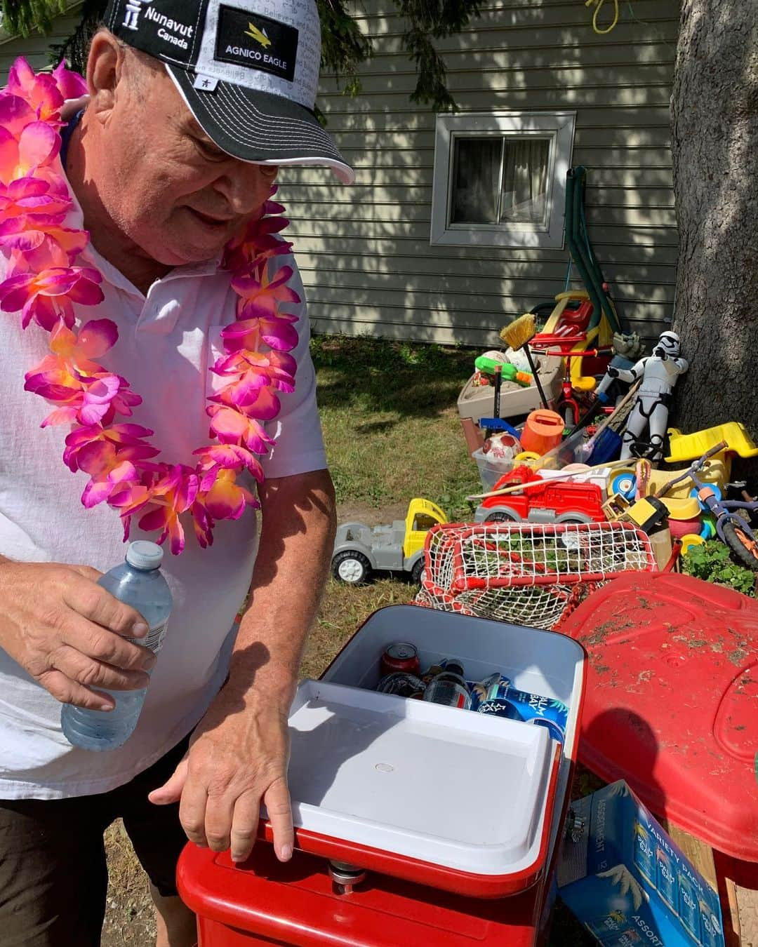 パティ・マレットさんのインスタグラム写真 - (パティ・マレットInstagram)「Summer fun with family love in Canada 🇨🇦 eh? 😘 Happy 75th birthday Papa! 🎉🎈May this year be the best yet! . I love you so much @auntcandie123 You’re the best sister ever! Thank you for being so awesome. Xo」8月4日 13時14分 - pattiemallette