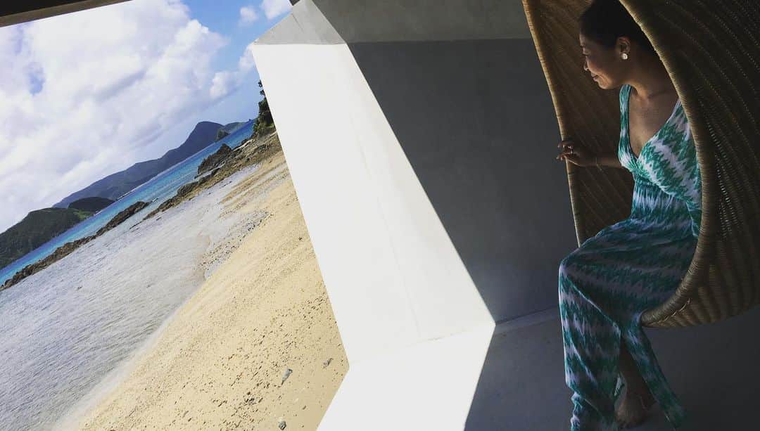 のインスタグラム：「伝泊 The Beachfront MIJORAの見学をしたら、かなりのマダム感を醸してしまいました。  #伝泊  #奄美大島」