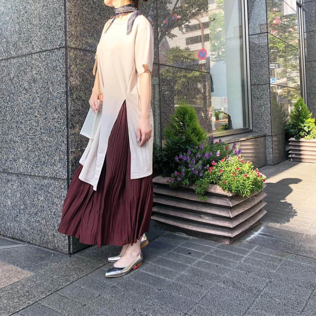 ropepicnic_credokayama さんのインスタグラム写真 - (ropepicnic_credokayama Instagram)「・ tops ¥2,990+tax skirt ¥4,990+tax ・ #ロペピクニック#クレド岡山#岡山#シンプルコーデ#カジュアルコーデ#ママコーデ#ママファッション#プチプラコーデ#プチプラファッション#大人女子#大人カジュアル#スタッフコーデ#夏コーデ#秋コーデ#お仕事コーデ#デートコーデ#お出掛けコーデ#夏#お祭り」8月4日 14時55分 - ropepicnic_credokayama