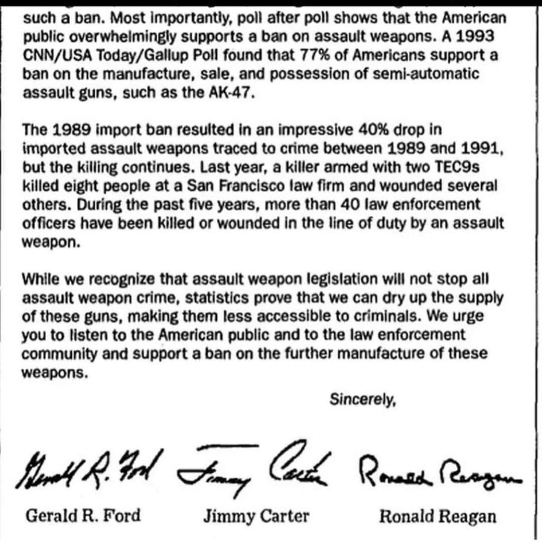 チェルシー・ハンドラーさんのインスタグラム写真 - (チェルシー・ハンドラーInstagram)「#Repost @elizabethbanks ・・・ America can ban assault weapons. We don’t have to live this way. Honor the victims of these preventable murders by getting involved (@everytown @momsdemand ) and finding leaders - whatever your party - that support #gunsense and VOTE」8月5日 2時01分 - chelseahandler