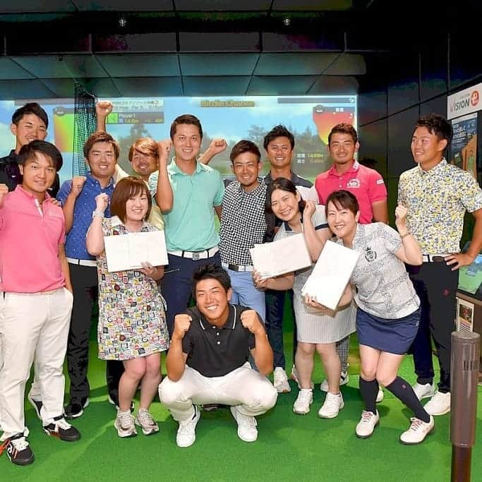 北川祐生さんのインスタグラム写真 - (北川祐生Instagram)「. . ⛳PGMゴルフアカデミー銀座⛳ 男子プロと交流！インドア女子会❗️ . JGTOゴルフFANプロジェクト❗ 今回も沢山の皆様にお越し頂きました！ 嬉しいですね～😊😆 . . しかもサプライズで皆様にお祝いまでして頂きました🌷🌼 本当に感謝です‼️‼️恥ずかしかったけど💦 . 今の『北川祐生』があるのはもちろん日頃から応援して下さる皆様❗ . JGTOゴルフFANプロジェクトに関わってるスタッフの皆様！AbemaTVのスタッフの皆様！ 全ての皆様のおかげです！ . まだまだ頑張ります⛳❗ 引き続き『北川祐生』を応援よろしくお願い致します🎵😊👍 . . Thank You🔫 .  #取手国際ゴルフ倶楽部#元気堂本舗#駿楽#関東サービス株式会社#KJUS#チュース#タイトリスト#FootJoy#IOMIC#HOMMONHAKATA#フジクラシャフト#感謝#JGTO#北川祐生#abematv#長尺パター#男子ゴルフ#JGTOゴルフFANプロジェクト」8月5日 0時33分 - ykykyuki.k