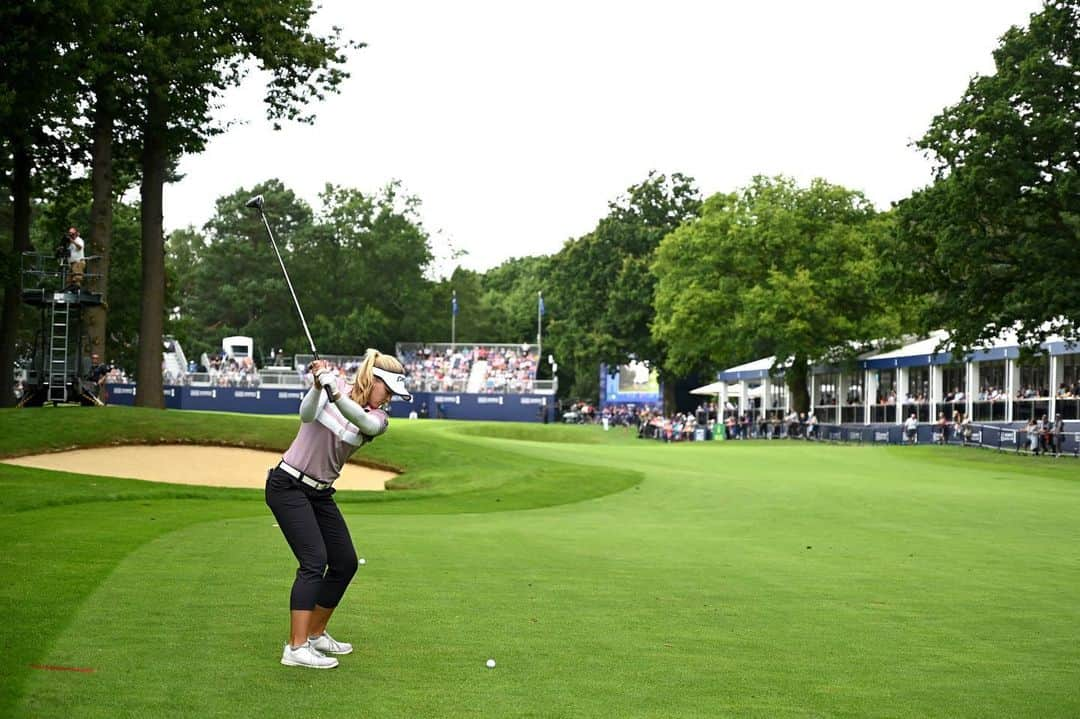 ブルック・ヘンダーソンさんのインスタグラム写真 - (ブルック・ヘンダーソンInstagram)「Enjoyed playing in front of the European fans these past couple weeks at @evianchamp and @aigwomensbritishopen! Looking forward to some time off before the @cpwomensopen! #DefendingChamp」8月5日 0時42分 - brookehendersongolf