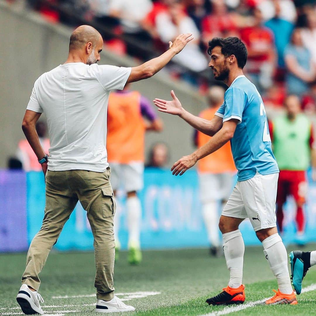 マンチェスター・シティFCさんのインスタグラム写真 - (マンチェスター・シティFCInstagram)「1️⃣5️⃣ Our all-time highest appearance maker at Wembley. Bravo @david21lva 👏 🧙‍♂️ ⁣ ⁣ #mancity」8月5日 0時48分 - mancity