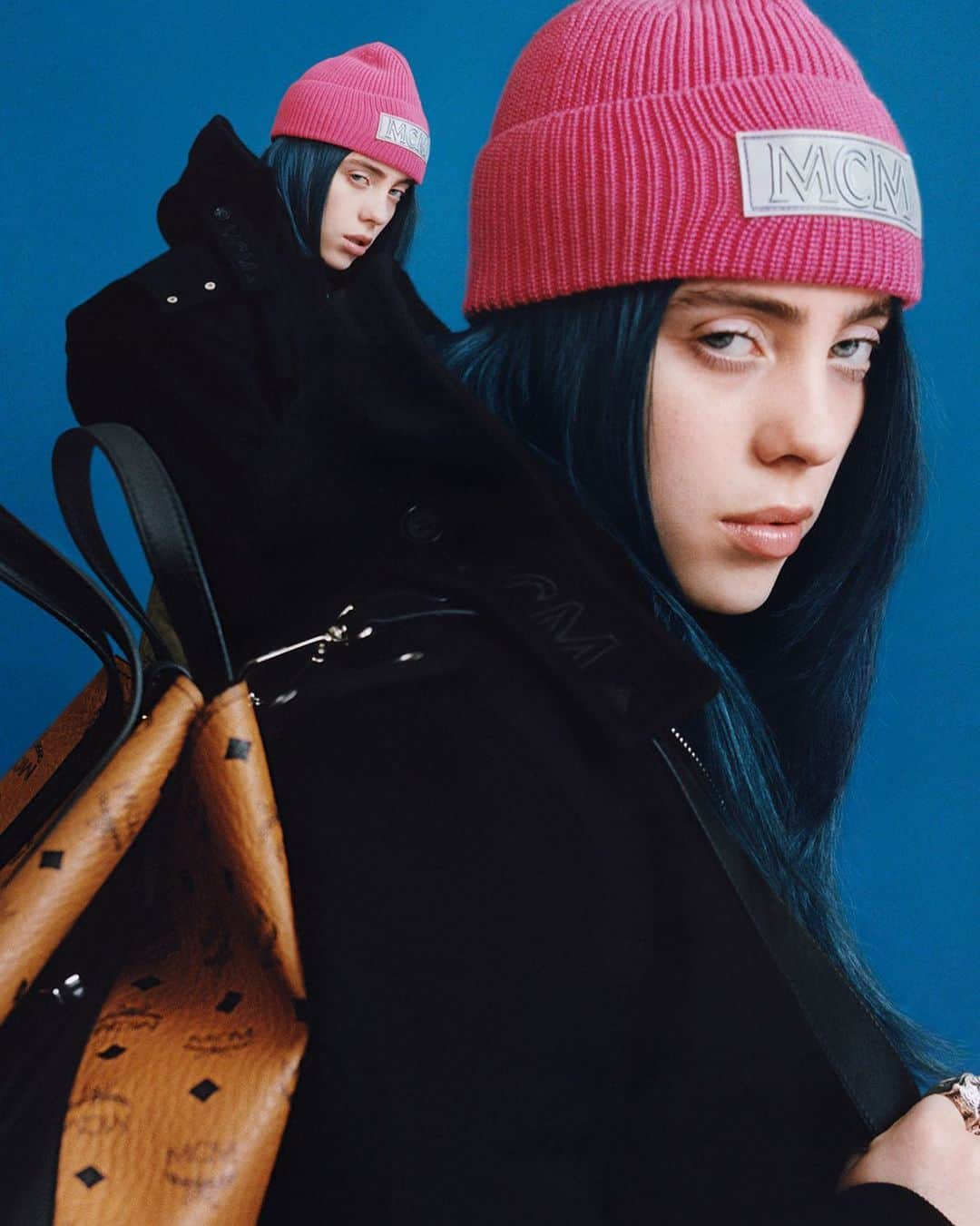 エムツェーエムさんのインスタグラム写真 - (エムツェーエムInstagram)「@BillieEilish wears the Logo Patch Wool Beanie in Pink Flambe #MCMAW19 #MCMIDENTITIES」8月5日 1時16分 - mcmworldwide