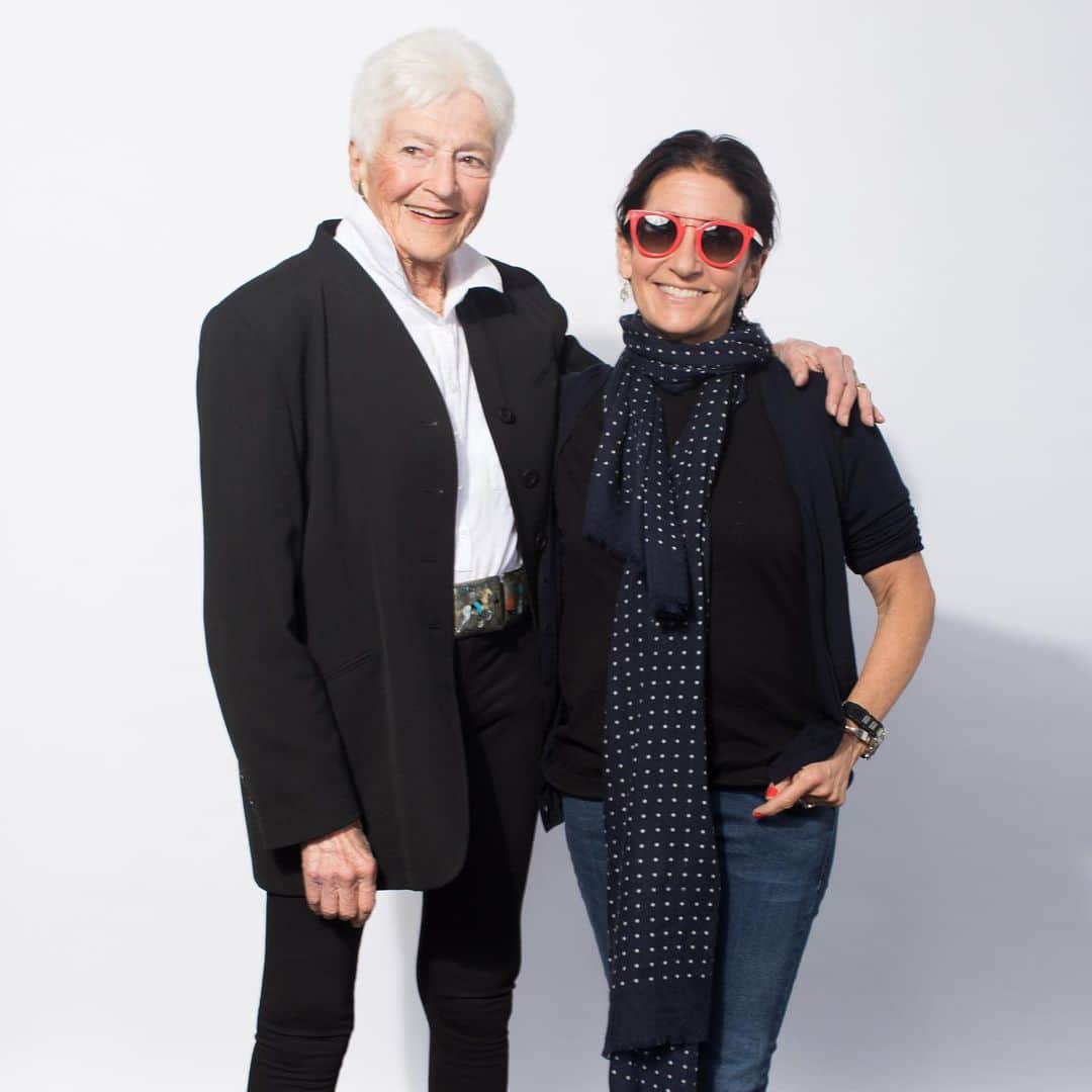 ボビー・ブラウンのインスタグラム：「Two Bobbis. One’s 62. One’s 103. One is spelled Bobbie. #ageisbutanumber」