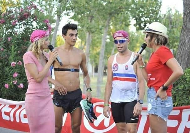 ジャスティン・マッテラさんのインスタグラム写真 - (ジャスティン・マッテラInstagram)「E poi al Camp @i_can_triathlon c'erano loro. @gaiaperon (ex pro-triatleta, al mio primo Triathlon #kuotatriopeschiera 2017 aveva vinto lei l'olimpico😍) e @lucafacchinetti88 (pro triatleta, ha vinto Senigallia (olimpico) 2 settimane fa💪🏻). Coppia spettacolare e generosa di consigli, tempo e parole confortanti.  Chi è l'altro? Ahh @trilodde degli @triatletiignoranti che da ignorante vero farà l'Ironman di Cervia con 2 mesi di preparazione 🥺😱. #crazy Grazie a @i_can_triathlon e @villaggioalbatros per unendo persone così diverse con la passione Triathlon. Consiglio a tutti(anche principianti) una settimana così!! #swimbikerun  #triathlete #triathlontraining  #triathlon #triathlonworld #scannellare Ph @valentina.incagnoli」8月5日 1時35分 - justineelizabethmattera