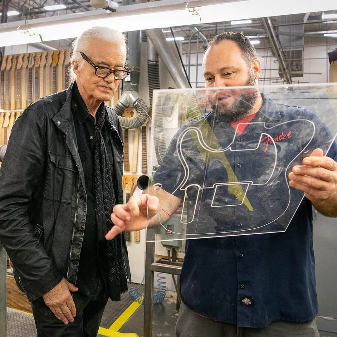 Fender Guitarさんのインスタグラム写真 - (Fender GuitarInstagram)「Jimmy Page shares the story behind his legendary 1959 Telecaster, which began life in its factory White Blonde lacquer finish, then became the “mirror guitar” before transforming into a one-of-a-kind, hand-painted dragon Tele. Click the link in bio for more. @jimmypage」8月5日 1時40分 - fender