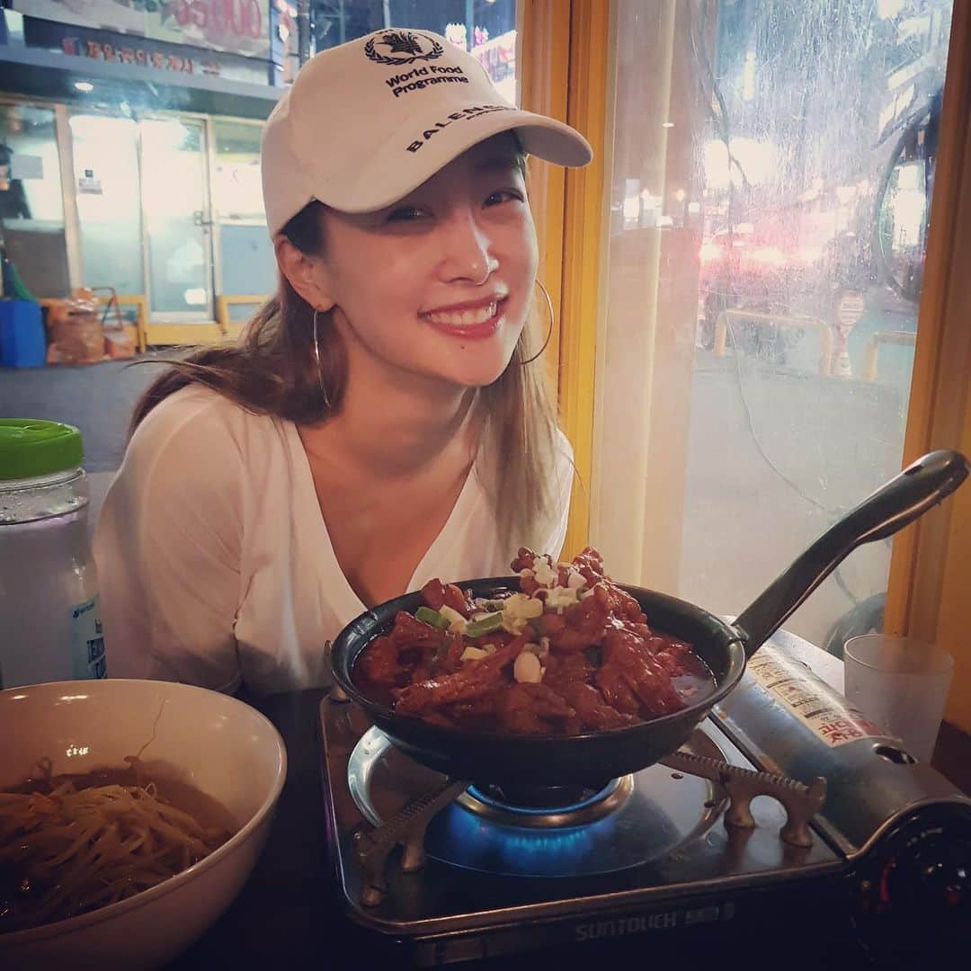 チョン・ニコルさんのインスタグラム写真 - (チョン・ニコルInstagram)「야식🤪🤪🤪」8月5日 1時51分 - nicole__jung