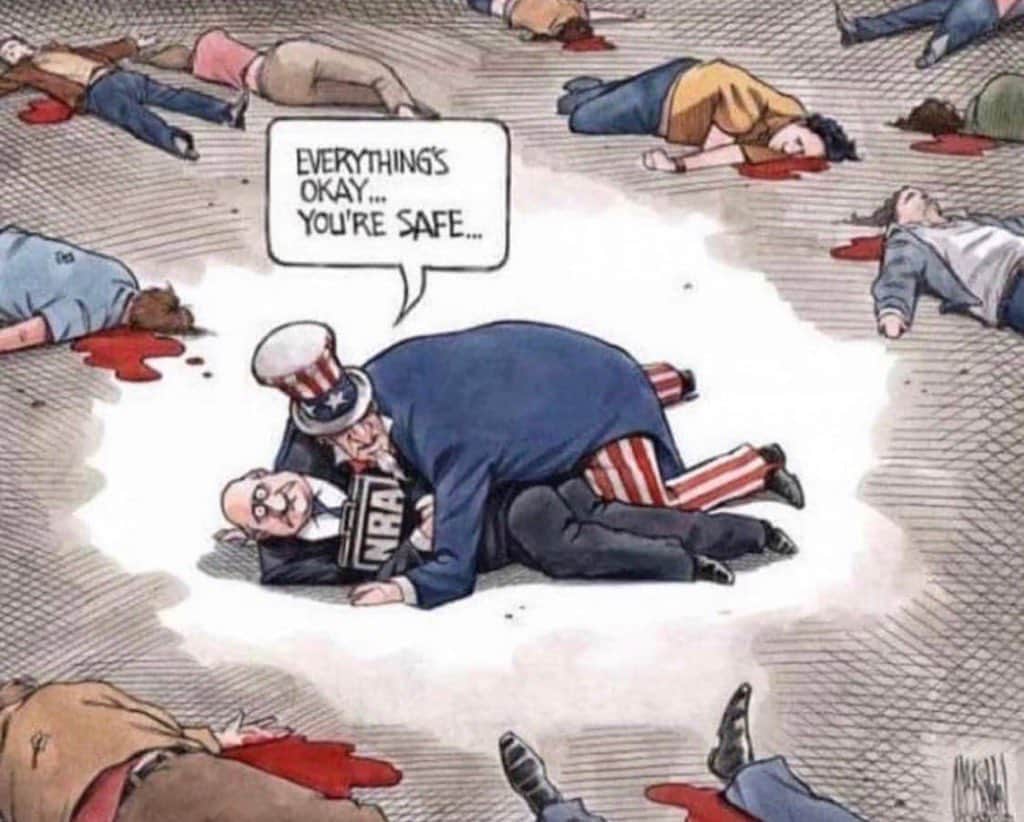 ジョーイ・ブラッグのインスタグラム：「How many people have to die enjoying their weekend in this country before actual change is implemented? Your thoughts and prayers are useless. We should be protesting in the street. The corruption is so blatant and deadly and we still sit idly by until another terrible mass shooting happens.  No one should have the ability to take away multiple lives with the pull of a trigger. Period. If you still want guns, explain why to the mother of the dead kid she now has to bury. Explain it to the child that has to grow up without parents. Selfish, close minded, and evil human beings are the reason this continues to happen. I blame the shooter just as much as I blame people in power and 2nd amendment lovers that hold onto their murder machines.」