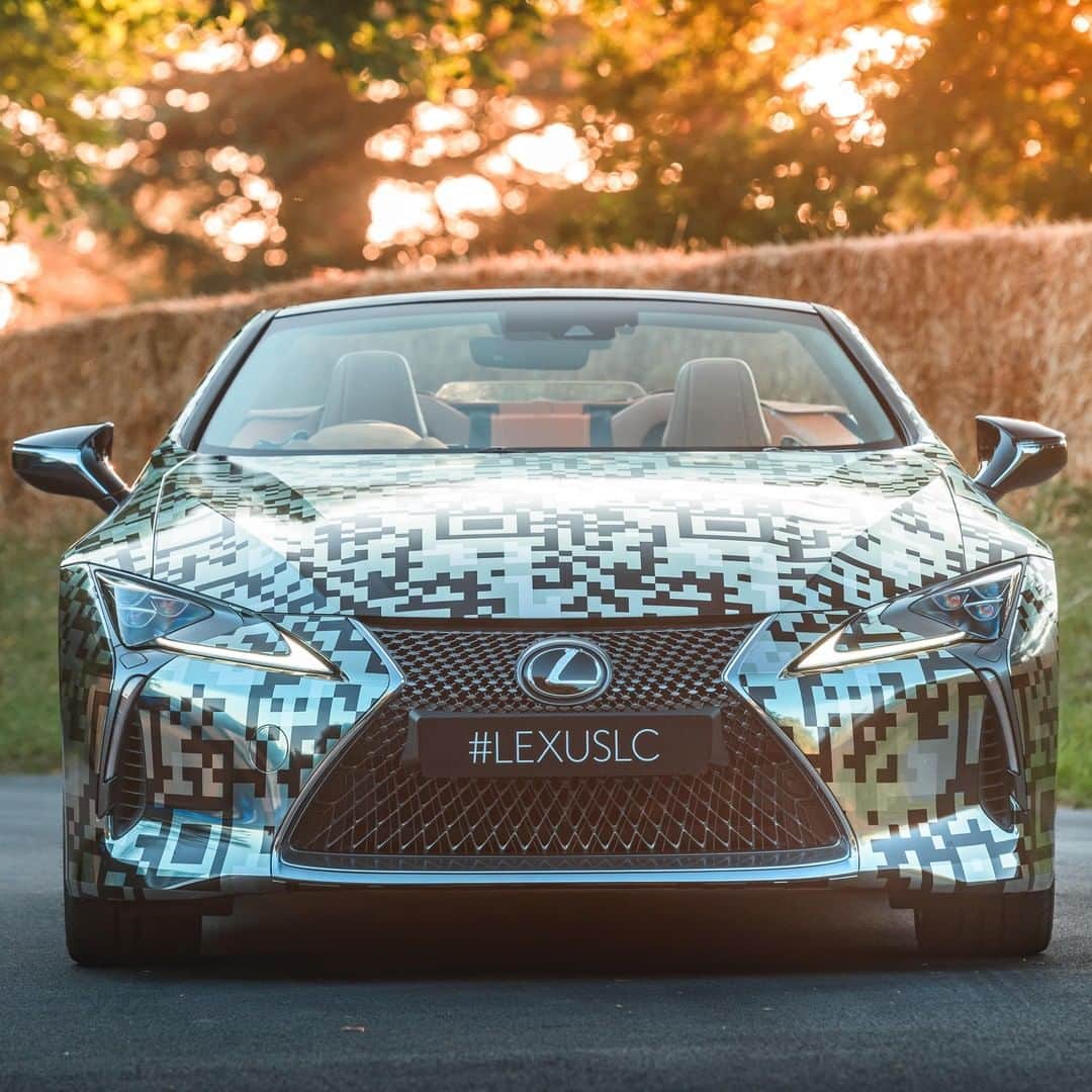 Lexus UKさんのインスタグラム写真 - (Lexus UKInstagram)「Something for the summer. #LexusLCC Prototype.  #Design #CarDesign #Automotive #Lexus #LuxuryTravel #Carsofinstagram #LexusLC #Convertible」8月4日 17時00分 - lexusuk