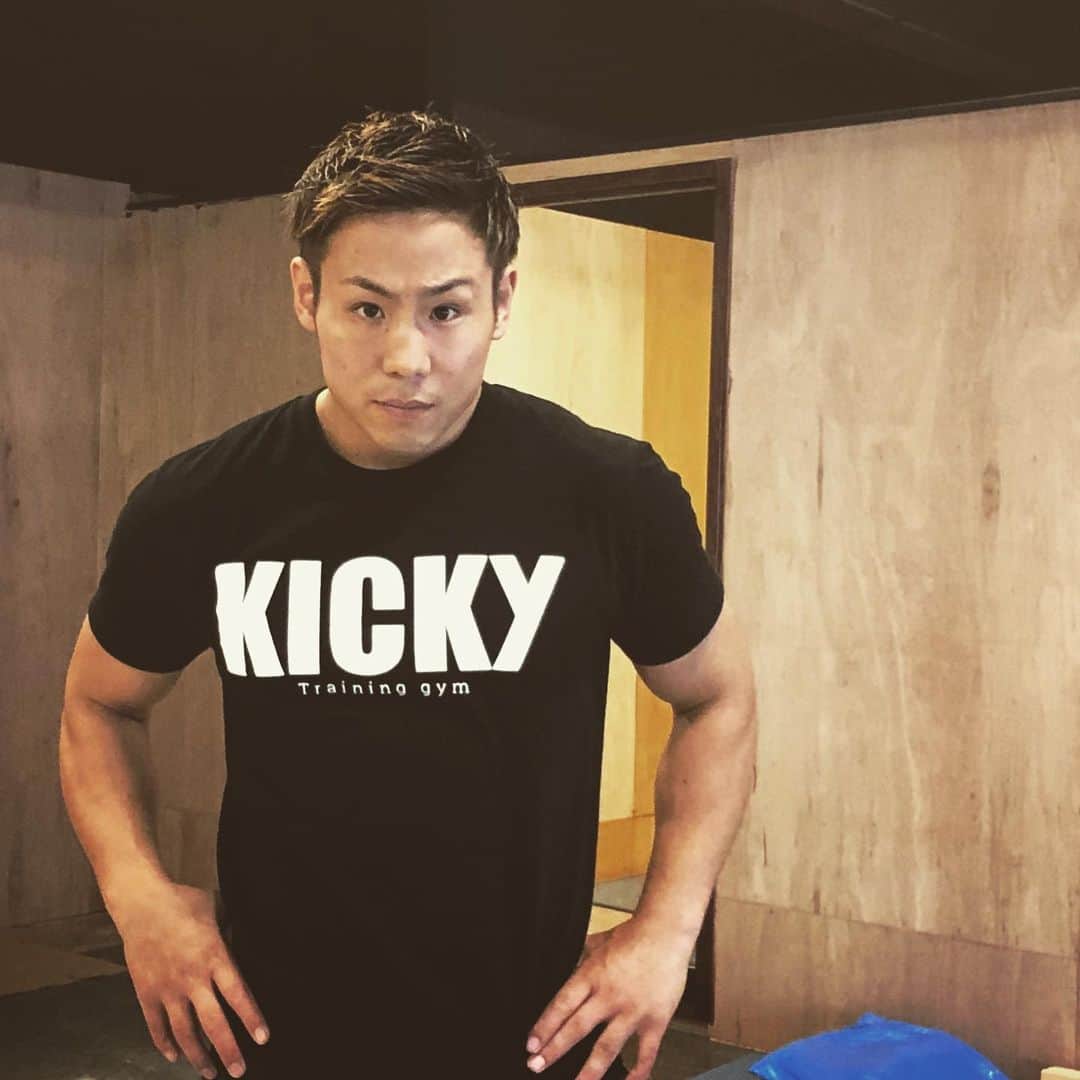Kotokaさんのインスタグラム写真 - (KotokaInstagram)「KICKY Tシャツ https://gsfr3.app.goo.gl/VKLFmz #KICKY」8月4日 17時28分 - kotoka.shiiba