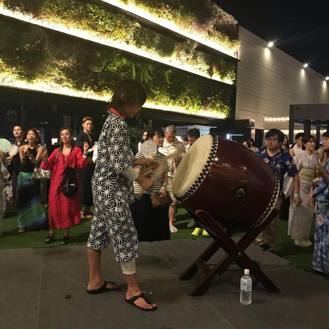 MEGUMIさんのインスタグラム写真 - (MEGUMIInstagram)「@keitamaruyama さんのおしゃれ盆踊り最高でした！ ケイタさん 皆の遊び場を創ってくれてありがとうー❤️❤️❤️❤️ #おしゃれ盆踊り」8月4日 17時38分 - megumi1818
