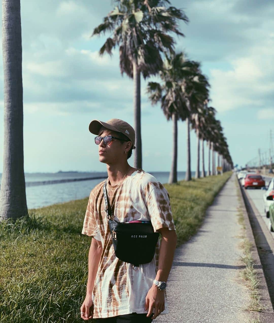 白鳥大珠さんのインスタグラム写真 - (白鳥大珠Instagram)「オフ🌴 朝から海入り行く予定が結局中止。 おれの夏が終わっちゃう🌊  てか、最近このかわいいバッグをゲットした😎 @acepalm.official  使い勝手がいいしオシャレだよー🕺🏿 #acepalm #バッグ #ファッション」8月4日 19時50分 - taijushiratori