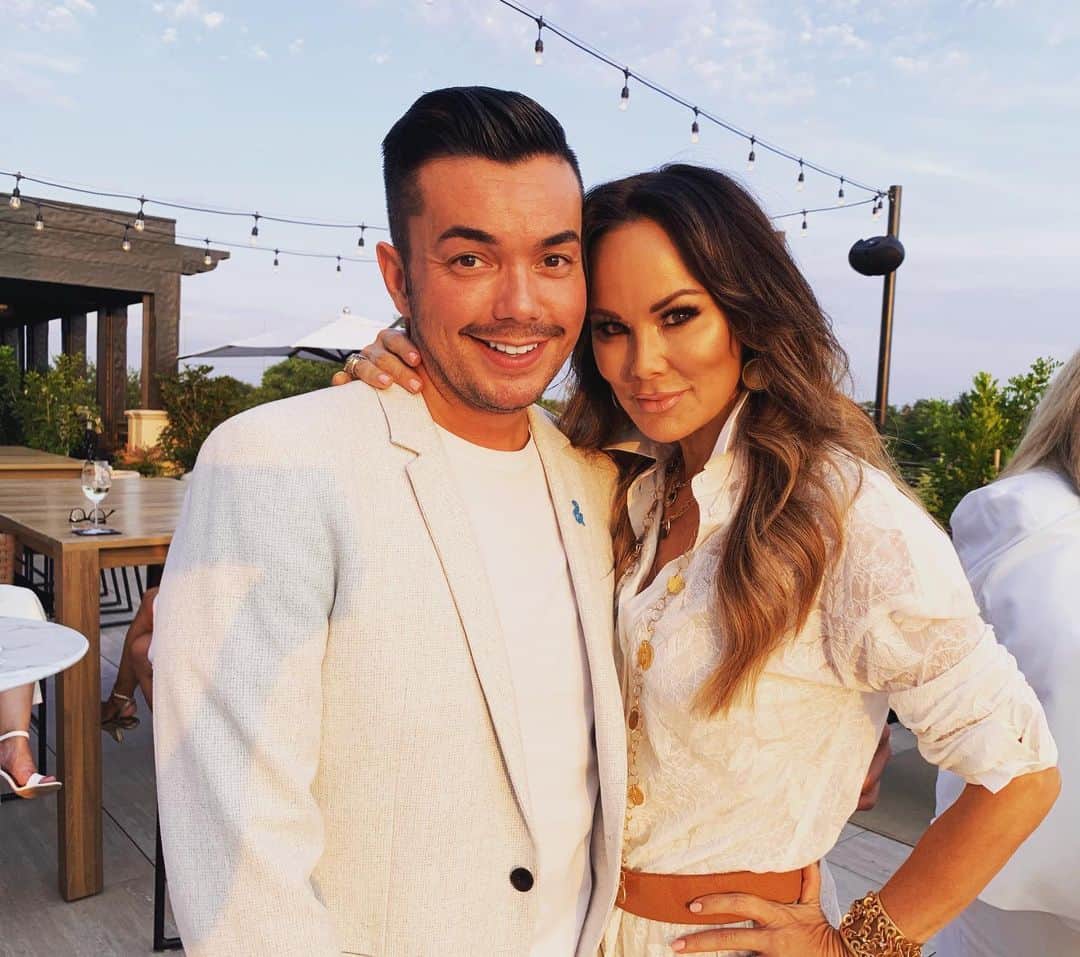 アンソニー・ラモスのインスタグラム：「Golden hour with this beauty @tiffanyhendra 🦋」