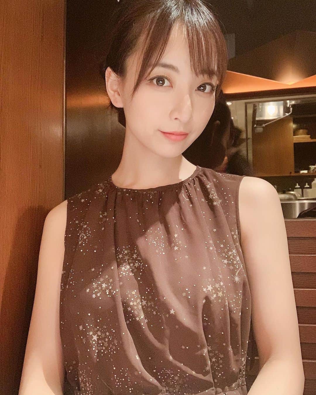 のインスタグラム：「. . 今日は撮影でした！☀️ どんな風に映っているのか楽しみっ！ . 8/17(土) 下北沢「Com.Cafe音倉」にて 定期開催の #ビタイベ で新発売となります！🎵ぜひお越しください🎹🎸👭🌙✨ . 途中でいただいたかき氷が 暑かったのでより一層 美味しかった🍧✨ .  #ビタスイ #ライブ #下北沢 #写真 #撮影 #かき氷 #抹茶 #live #pictures #イベント#販売 #萌服 #長谷川萌美」