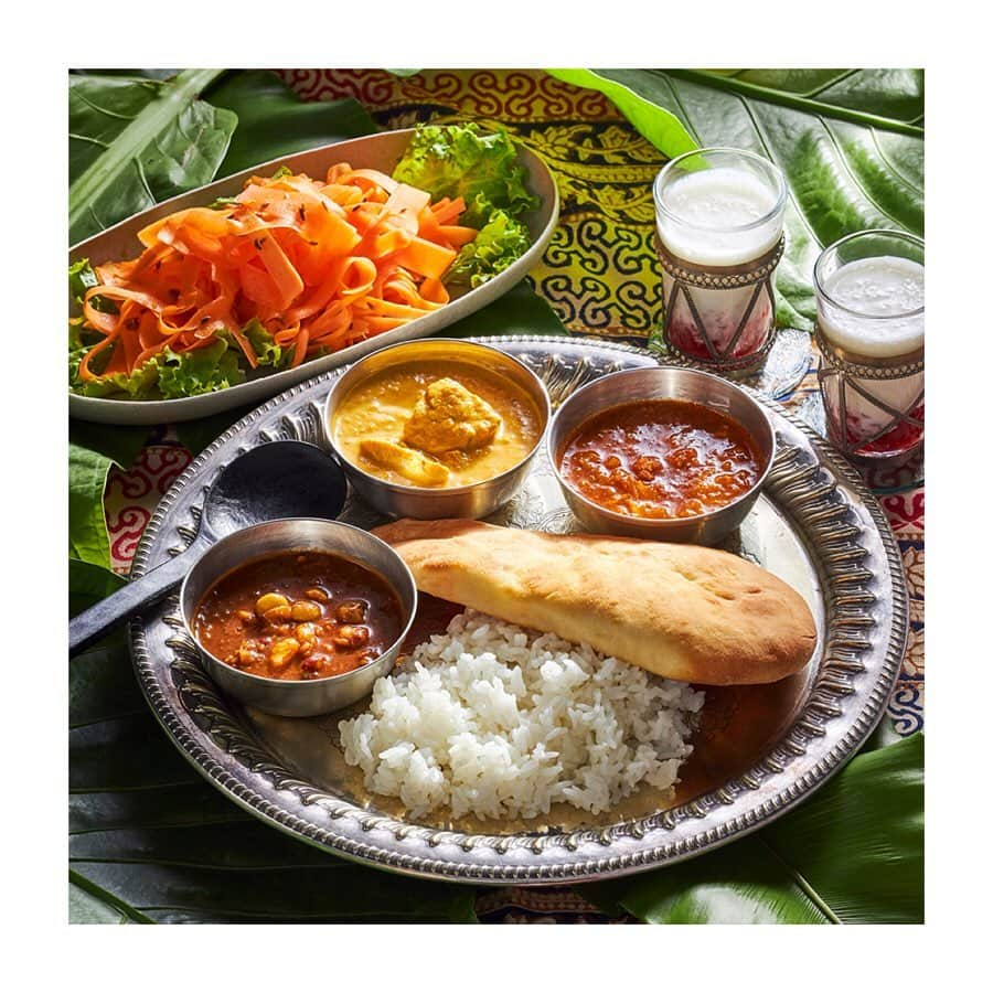 ABC Cooking Studioさんのインスタグラム写真 - (ABC Cooking StudioInstagram)「. . 🌞8月セレクトクラス／Cメニュー🌞 . . ABC Curryフェスタ第2弾❣️ ひとつのカレーベースから 3種の #インドカレー を作ります🌟 香りよくまろやかに仕上げるコツを伝授🙌 #スパイス の特徴や扱い方を学びましょう🎶 おうちで気軽に #本格 #インド料理 を味わってみてはいかが？ . . ▼Cメニュー ・3種のカレー〜バターチキン&フィッシュ&豆〜 ・ナン&ライス ・人参のクミンサラダ ・ベリーラッシー . .  #abcクッキング #abcクッキングスタジオ #abccooking #abccookingstudio #料理教室 #料理好きな人と繋がりたい #料理初心者 #手作り料理 #夜ごはん  #ボリューム満点 #簡単レシピ #instafood #おもてなし料理  #習い事 #習い事デビュー  #カレー好き #abcカレーフェスタ」8月4日 20時45分 - abccookingofficial