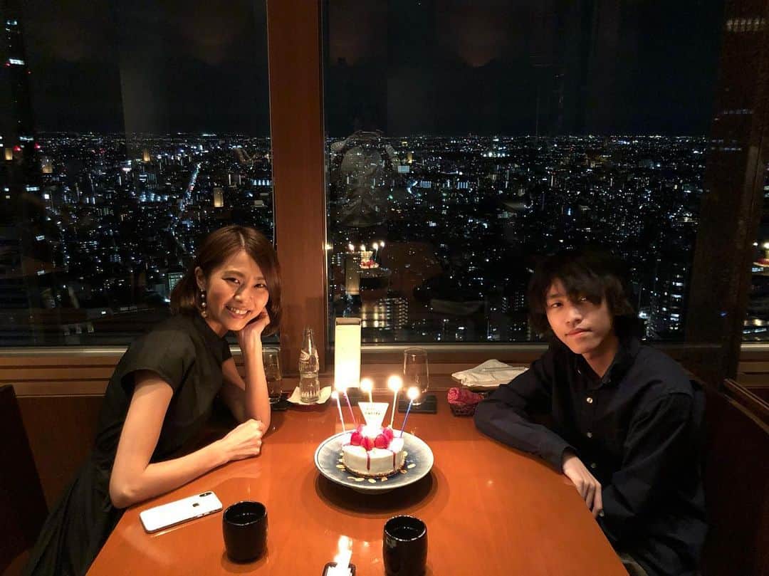 のインスタグラム：「14歳🎂 . #happyBirthday #myson #14yearsold #三人三脚 #ありがとう #感謝 #たくさんの人に助けられてます #中2男子 #インドア派」