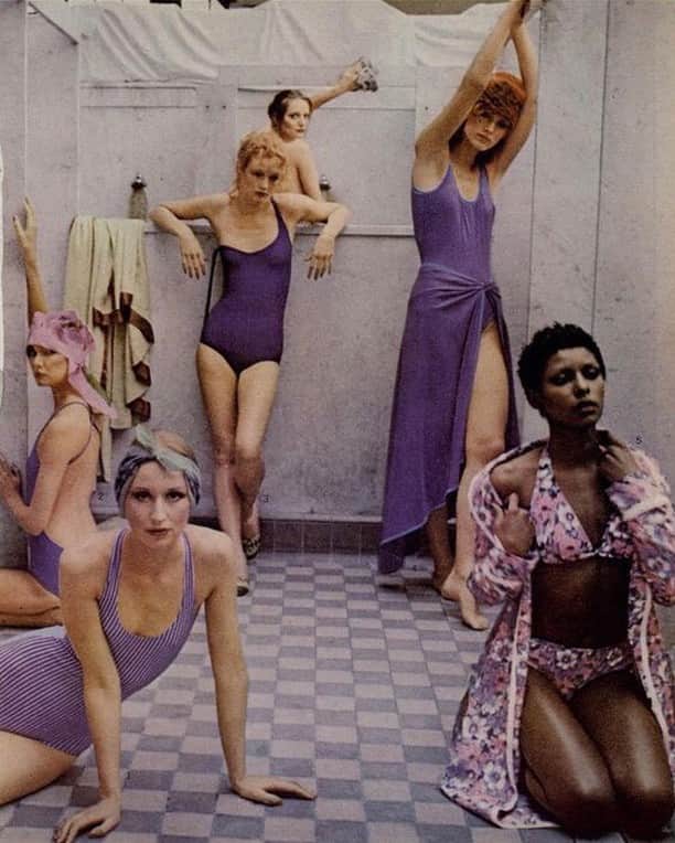 のインスタグラム：「📷 by #DeborahTuberville⠀⠀⠀⠀⠀⠀⠀⠀⠀ Vogue 1975 #mood #colorinspo」