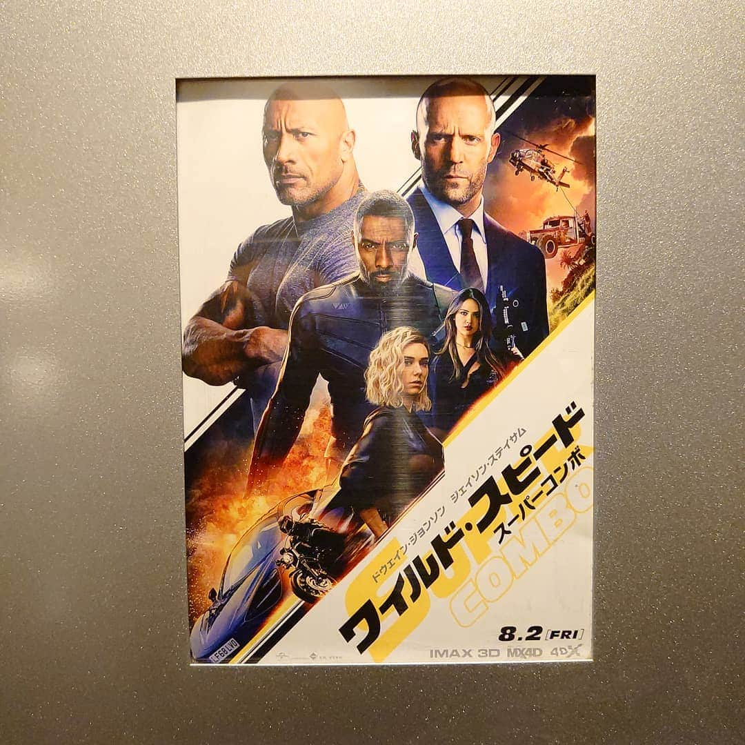 五十嵐一誠さんのインスタグラム写真 - (五十嵐一誠Instagram)「ワイルドスピード スーパーコンボ 「EAST＆FURIOUS HOBBS＆SHAW」 早々と見てきました😁  最高です  冒頭から作り方がクールで カッコいい さらに 挿入歌の選曲が抜群だし  アメリカ大好きな僕にはたまらなくハマります  ホブスとショーのコンビが メチャメチャいい❗  ワイスピというより ターミネーター＆トランスポーター  洋題が「FAST＆FURIOUS  HOBBS＆SHAW」 ですからね WILDSPEEDの名前がない  これ以上書くとネタバレになりますからね  これは絶対に字幕で見なきゃです☺️ ジョンソンの声がキモになるシーンが ありますから 、 ワイスピファンだし ジェイソンファンだし ドウェインジョンソン大好きだし  気持ち良かった➰😁 、 #wildspeed#ワイスピ#ワイルドスピード #スーパーコンボ#ホブス#ショー #ジェイソンステイサム#ドウェインジョンソン #六本木ヒルズ#ヒルズシネマ#シネマ#映画」8月4日 21時19分 - superdentist5