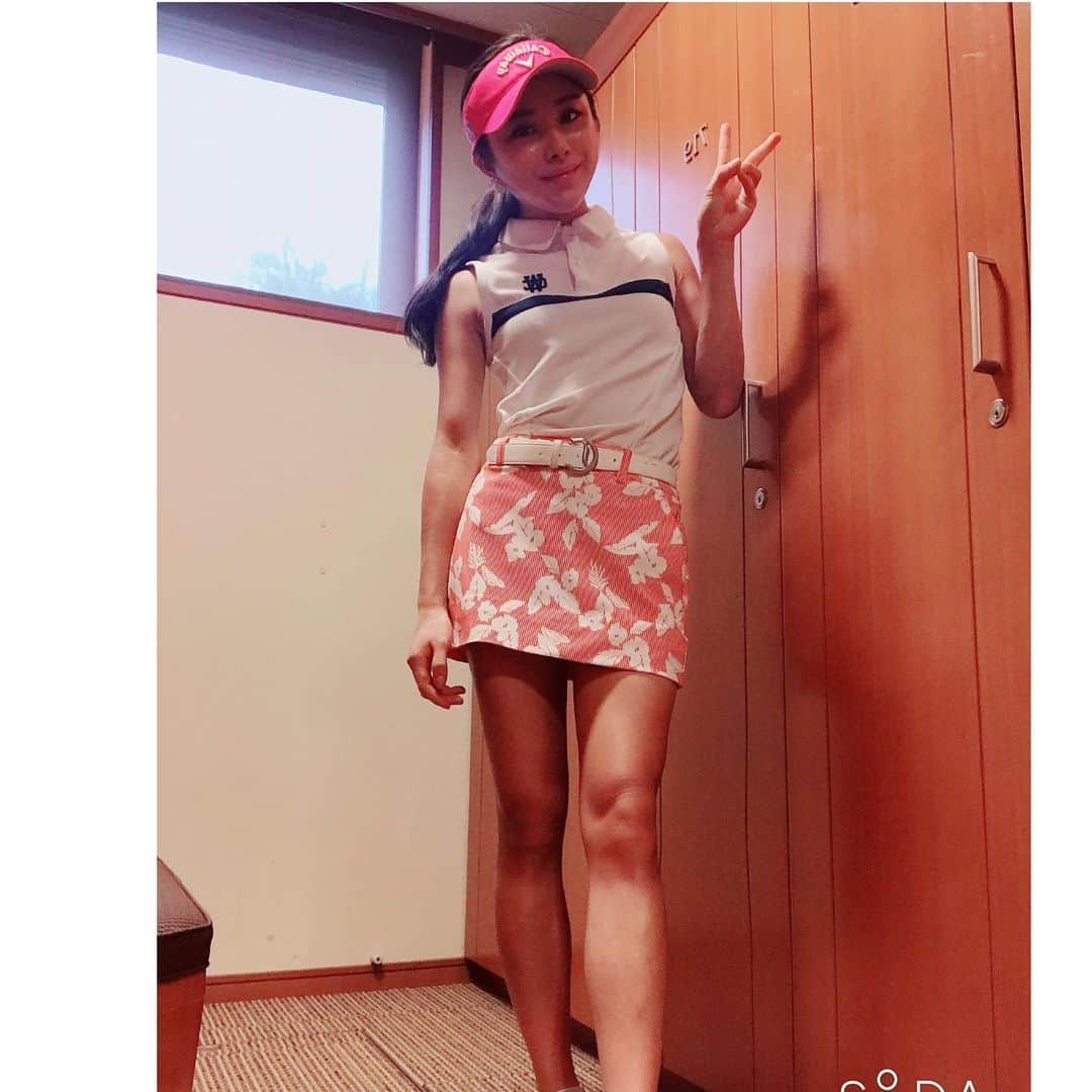 野田すみれさんのインスタグラム写真 - (野田すみれInstagram)「麻倉ゴルフクラブ⛳️. . . . . .様々な特典がございますので、 詳しくは公式サイトをチェック❣️ 公式サイト「SUMIRE-IRO」 URL : https://sumire-iro.com リンクはプロフィール欄に設置してます！ . . #ラジオ #エフエム世田谷 #クレジット #SUMIREIRO #sumirepremiumfamily  #すみれwithラウンド #有料会員  #コンペ開催  #旅行  #北海道  #沖縄 #ゴルフ」8月4日 21時31分 - sumire0208