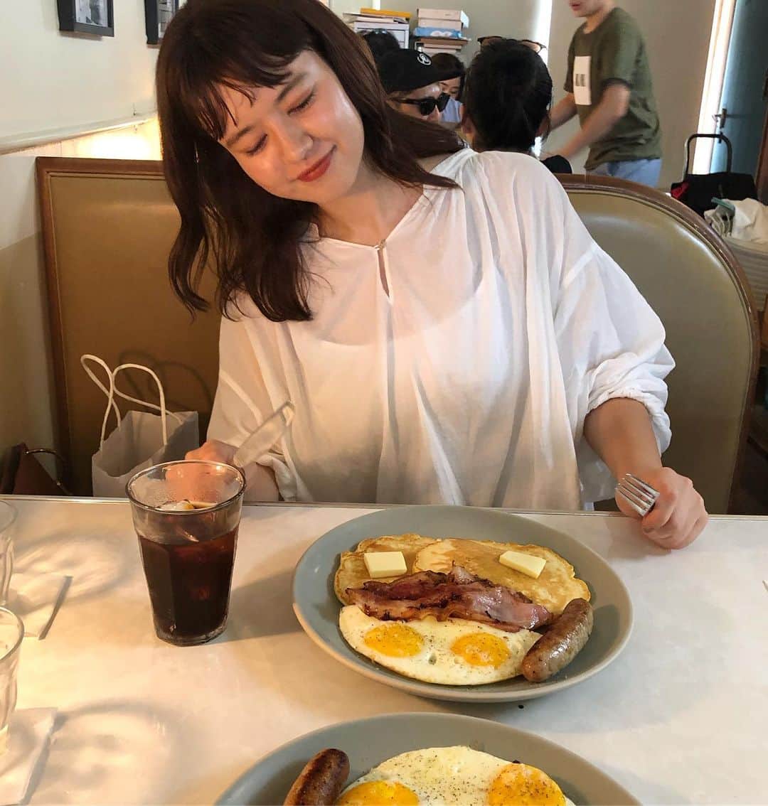 川島レイチェルさんのインスタグラム写真 - (川島レイチェルInstagram)「Breakfast Club 🥓  つんとゆっくり話せて 本当癒しの時間だった♡  好きな子と食べるご飯は何倍も美味しいなぁ🥞」8月4日 21時35分 - _rachel1001