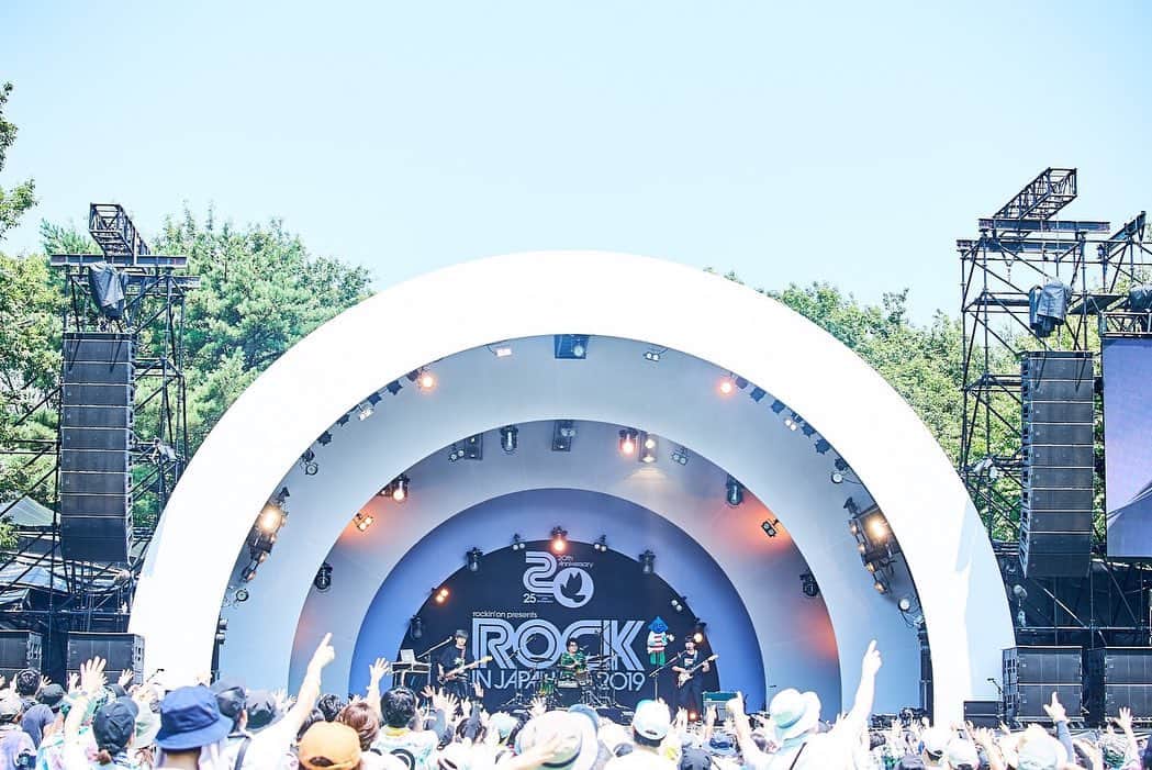森野光晴のインスタグラム：「ROCK IN JAPAN FESTIVAL 2019、ありがとうございました！  暑かったけど、楽しかったー。 今日出会ってくれた皆さん、またライブハウスで会いましょう。 #RIJF2019 #SAKANAMON  フォトバイ @imdaisukesakai」