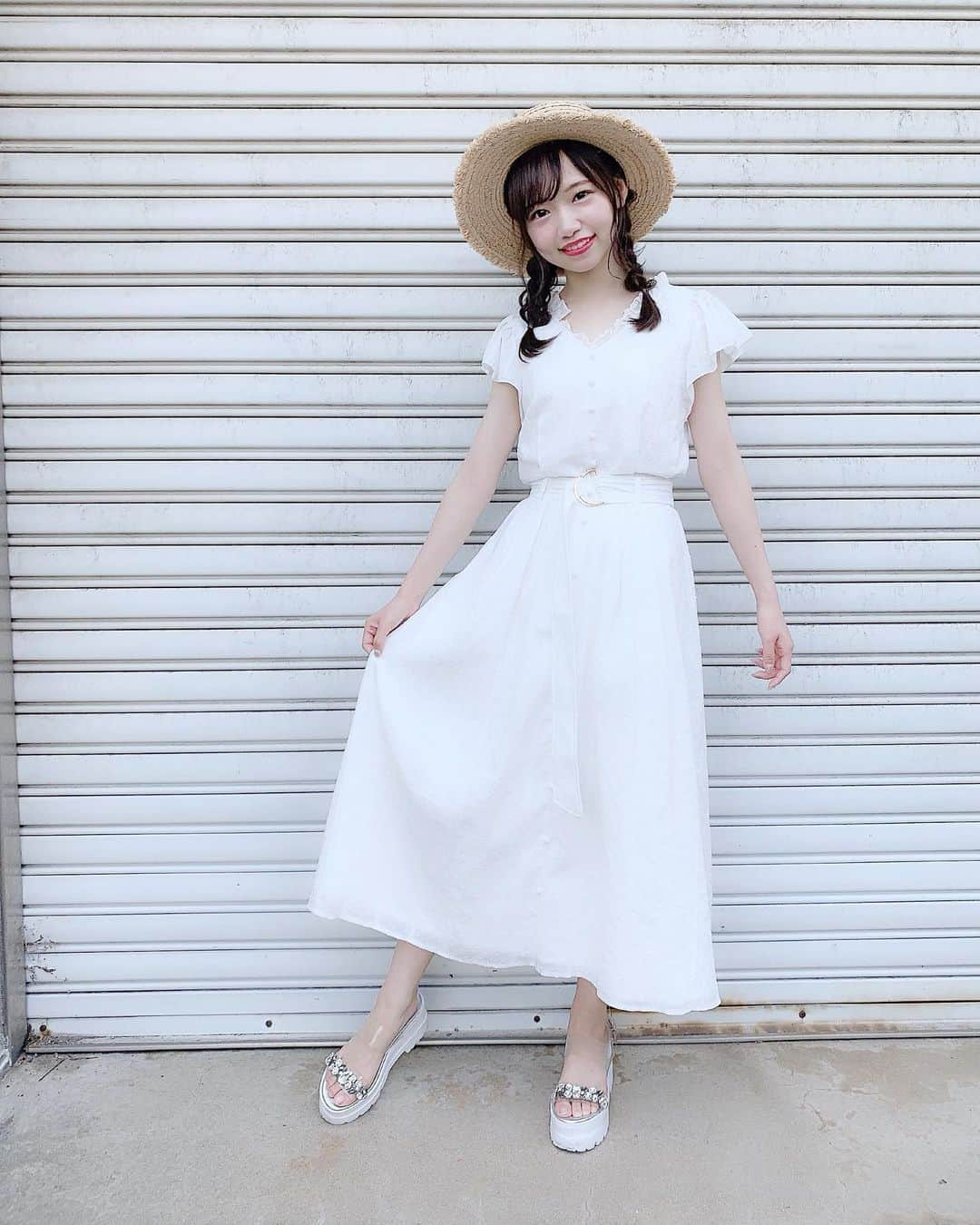 畑美紗起さんのインスタグラム写真 - (畑美紗起Instagram)「ひまわり畑いっしょにいこう！コーデ🌻 ㅤㅤㅤㅤㅤㅤㅤㅤㅤㅤㅤㅤㅤ ️ㅤㅤㅤㅤㅤㅤㅤ  インテックス大阪の握手会3部のお洋服です👗💕💕 ㅤㅤㅤㅤㅤㅤㅤㅤㅤㅤㅤㅤㅤ ️ㅤㅤㅤㅤㅤㅤㅤ  ㅤㅤㅤㅤㅤㅤㅤㅤㅤㅤㅤㅤㅤ ️ㅤㅤㅤㅤㅤㅤㅤ  ㅤㅤㅤㅤㅤㅤㅤㅤㅤㅤㅤㅤㅤ ️ㅤㅤㅤㅤㅤㅤㅤ  ㅤㅤㅤㅤㅤㅤㅤㅤㅤㅤㅤㅤㅤ ️ㅤㅤㅤㅤㅤ ワンピース👗 @redyazel  カンカン帽👒 @__treat.urself__  ㅤㅤㅤㅤㅤㅤㅤㅤㅤㅤㅤㅤㅤ ️ㅤㅤㅤㅤㅤㅤㅤ  サンダル👡 去年のスナイデルです！ ㅤㅤㅤㅤㅤㅤㅤㅤㅤㅤㅤㅤㅤ ️ㅤㅤㅤㅤㅤㅤㅤ  楽チンでこの夏たくさん着れそう💭☺︎ ㅤㅤㅤㅤㅤㅤㅤㅤㅤㅤㅤㅤㅤ ️ㅤㅤㅤㅤㅤㅤㅤ  このカンカン帽 たまらなくすき！🎀 ㅤㅤㅤㅤㅤㅤㅤㅤㅤㅤㅤㅤㅤ ️ㅤㅤㅤㅤㅤㅤㅤ  #コーデ #今日のコーデ #コーデ記録 #ワンピース #redyazel #コットンワンピース #握手会 #握手会コーデ #ootd #ラストアイドル  #ラストアイドル2期生 #みちゃしふく #me #shooting #instagood #畑美紗起」8月4日 22時18分 - miiicha_0327