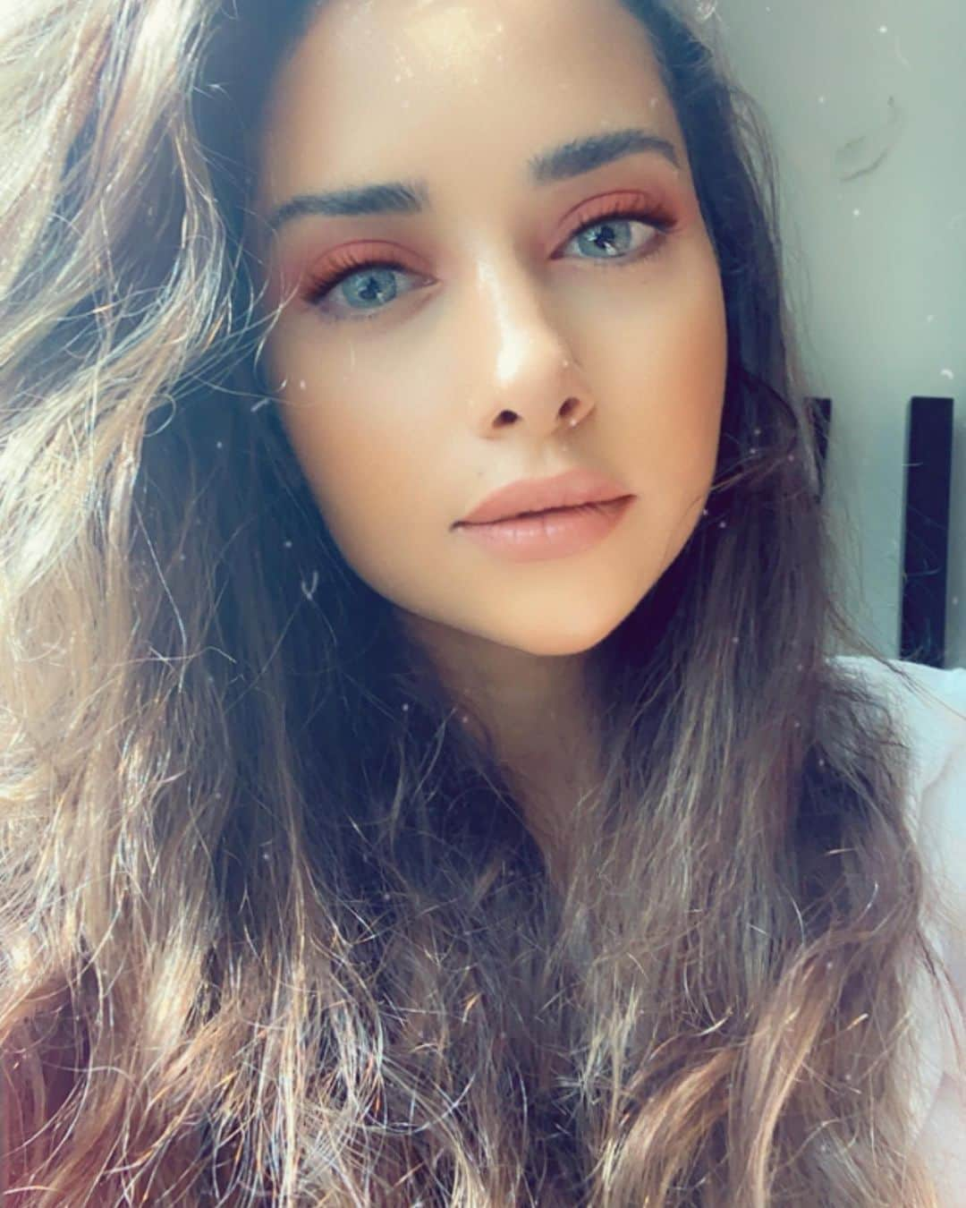 Balqees Ahmed Fathiさんのインスタグラム写真 - (Balqees Ahmed FathiInstagram)「#Neon vibes  تبغون تتوريال مكياج جديد 😍  Do you want a new makeup tutorial?」8月4日 22時19分 - balqeesfathi