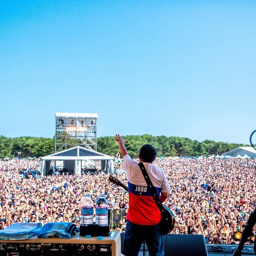 山口隆さんのインスタグラム写真 - (山口隆Instagram)「ROCK IN JAPAN FESTIVAL 2019  あんなミラクルなかなかないね😉 キミと一緒にあんなライブができて本当に良かった。 ろっくんろーるいずのっとでっど。 photo by @vizkage  #rijf2019 #サンボマスター」8月4日 22時41分 - yamaguchi_sbm