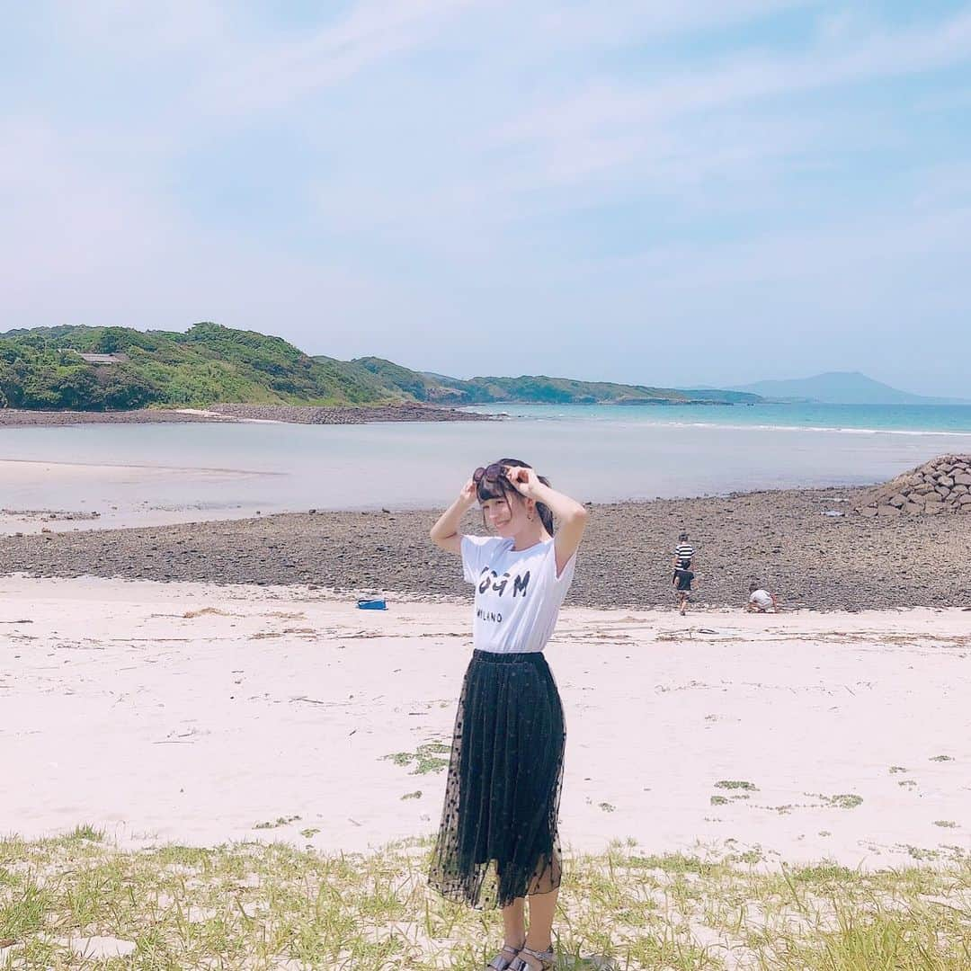 四島早紀さんのインスタグラム写真 - (四島早紀Instagram)「海〜〜〜🐠🏖雲も綺麗☁️☁️ . . 夏だね〜！暑いね〜！ 熱中症には気をつけようね！ . . #夏 #海 #長崎 #家族旅行 #🐠 #followme #いいね #💗 #雲 #自然 #景色 #四季」8月4日 22時35分 - saki_shishima