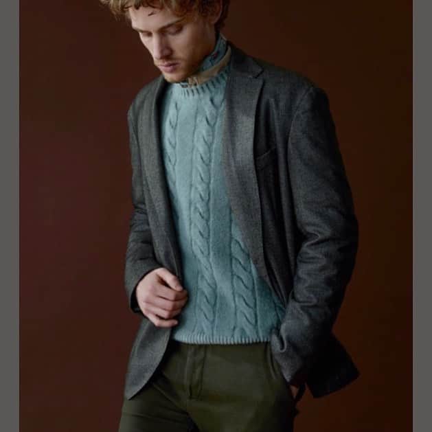 アルテアのインスタグラム：「AI19/20PASTELMOOD #alteamilano #mensfashion #knitwear #menswearfashion #cool #fashionknitwear #instagood #photooftheday」