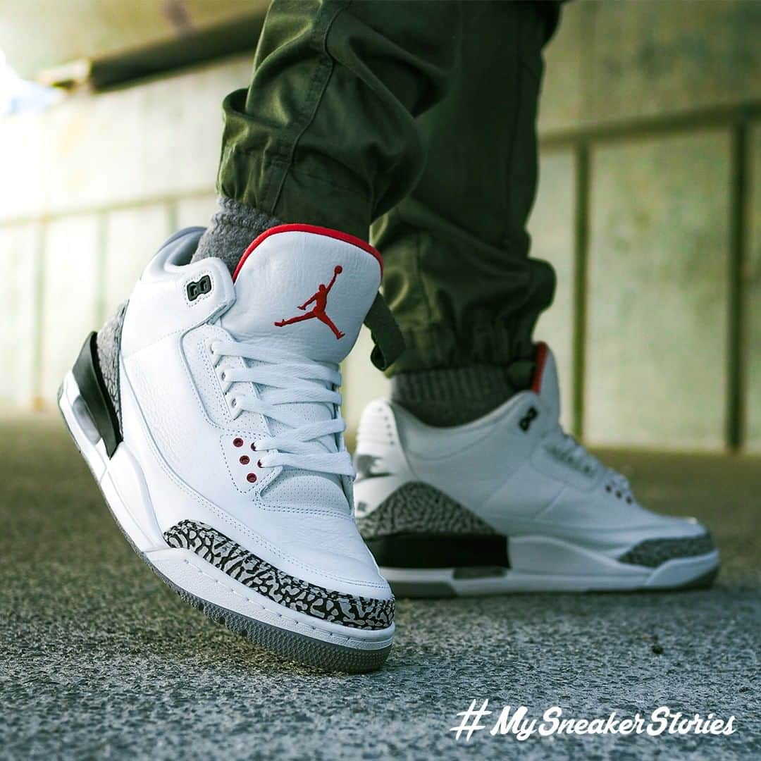 のインスタグラム：「“The first time I saw this pair was on a VHS copy of "Come Fly With Me" and I instantly fell in love. When I was in high school I drew them. The Jumpman on the tongue, the Elephant print and that air bubble had me from the start. For financial reasons I only started collecting in 2012, so I missed out on the 2011 release. When the Retro 88s dropped in 2013 with the NA on the heel, I HAD TO HAVE THEM!!! But, Australia did not get any allocation. As I noticed the resell price rise and rise, I felt my chances of owning a pair slip away further and further, only to admire on the feet of others. Last year an opportunity arose to purchase these at a crazy price, I had to jump on it. One grail ticked off the list via an online community, that is about getting kicks on people's feet who share the same love for sneakers as I do and are not just out for a profit.” We all have a sneaker story this is just one of mine.” - @b3nni801 | Sydney, AUS #MySneakerStories @footlocker_au @footlocker_nz @footlockercanada @footlockereu」