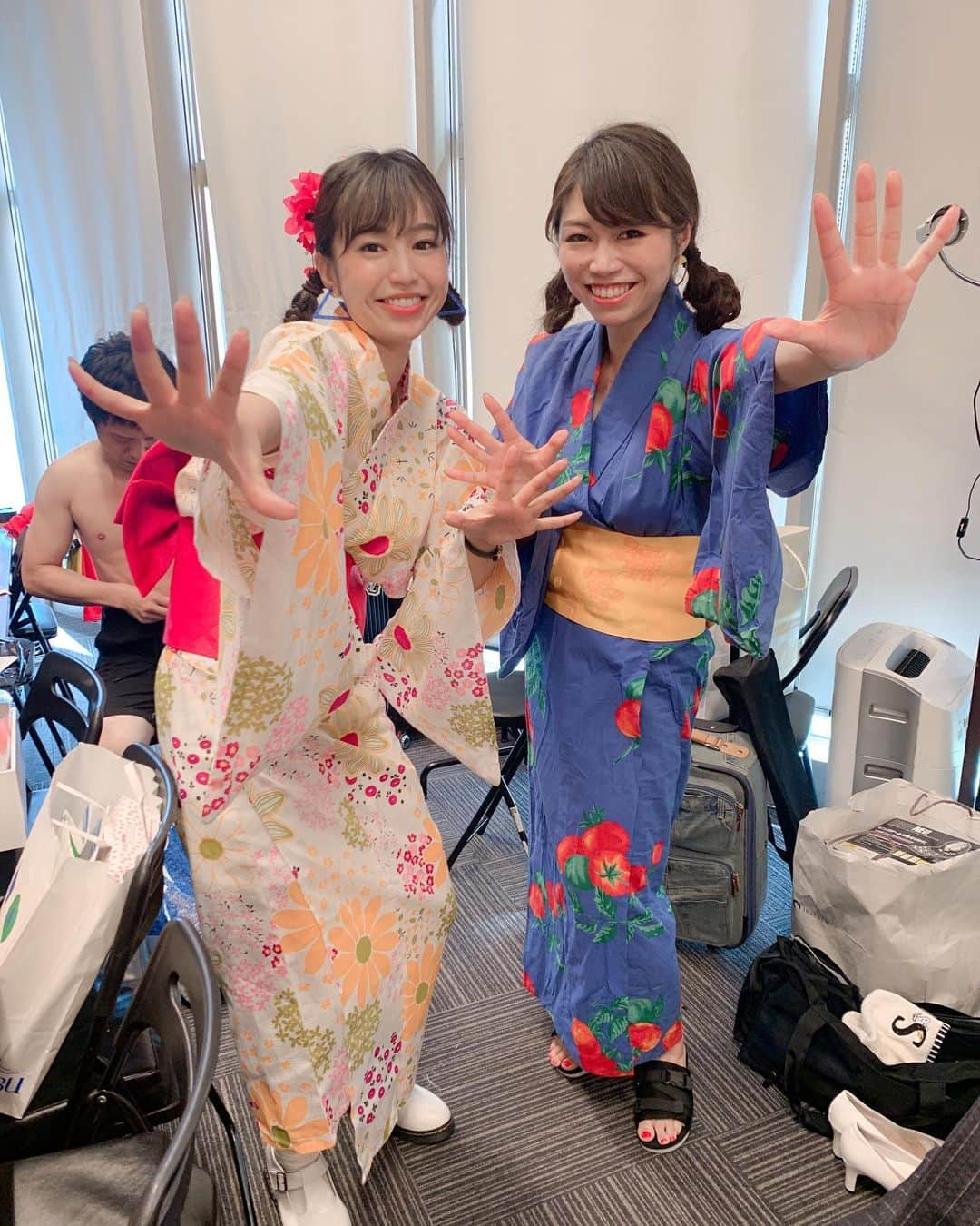 小林アナさんのインスタグラム写真 - (小林アナInstagram)「かえだ祭！ ありがとうございましたー！ かえファンは皆あたたかい(^^) エルシャラカーニ 清和さんプロデュースの しろうさん、かえちゃん、アナ漫才めっちゃ楽しかったー！ #かえだ祭」8月4日 23時14分 - genkobiribiri