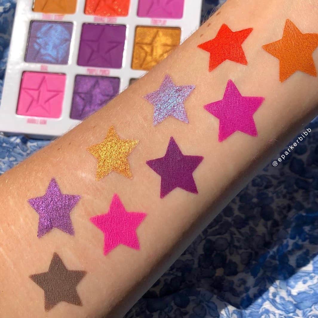 Jeffree Star Cosmeticsさんのインスタグラム写真 - (Jeffree Star CosmeticsInstagram)「Our #MINIBREAKER stopping by to say HIIII⭐️🍭 👋 The color combinations are endless 😍 Swatches by: @eparkerbibb ✨ #jeffreestarcosmetics」8月5日 0時00分 - jeffreestarcosmetics