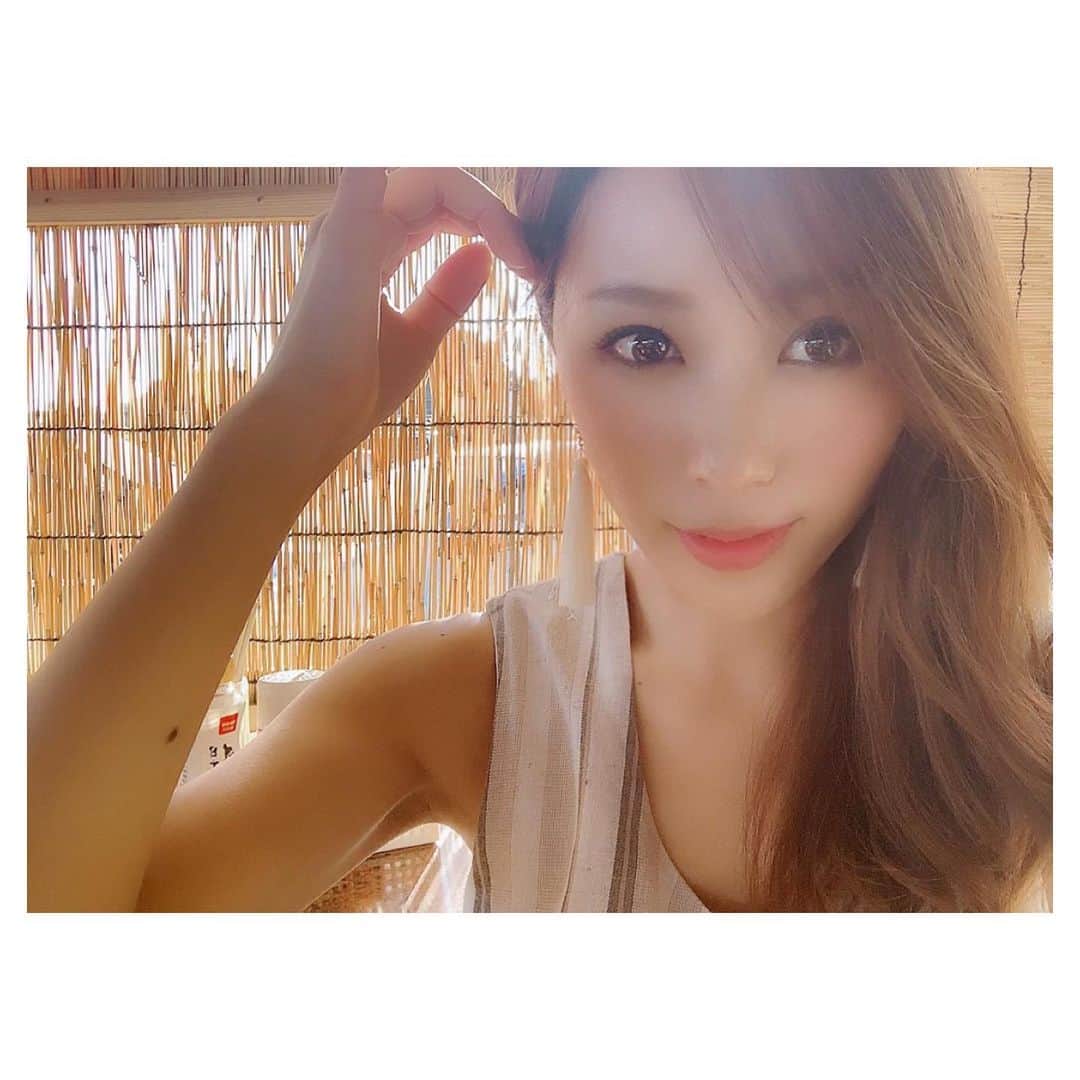 ひかりさんのインスタグラム写真 - (ひかりInstagram)「海😊 夏ですね🏝夏が一番好き😊 #夏 #summer #江ノ島 #湘南 #海 #海の家 #鎌倉 #ビーチ #江の島 #beach #sea #夏休み #japanesegirl #japan #ocean #ゴルフ女子#ゴルフ好き#golf」8月5日 0時01分 - piiiiiii_k