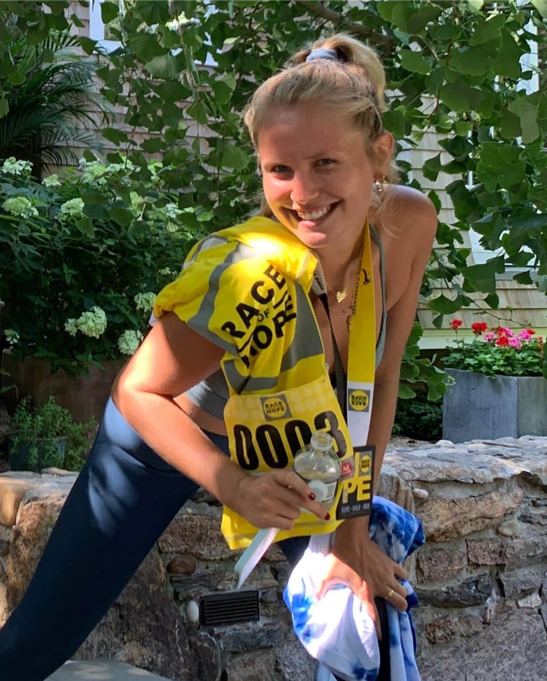 クリスティ・ブリンクリーさんのインスタグラム写真 - (クリスティ・ブリンクリーInstagram)「👈🏼Swipe for more pix 💛What an AMAZING turn out for today’s 5K race for @hope_hdrf 💛💛💛💛💛where @sailorbrinkleycook and  @jackbrinkleycook we’re the Grand Marshalls of today’s Race of hope which aims to remove the stigma associated with #mentalhealth and fund research to help people with advanced depression and anxiety. Everyone needs to know it’s ok to get the help you need so you can live each day to your fullest potential with a happy heart . Please learn how you can help @hope_hdrf . 💛💛💛💛💛💛💛💛」8月5日 0時13分 - christiebrinkley