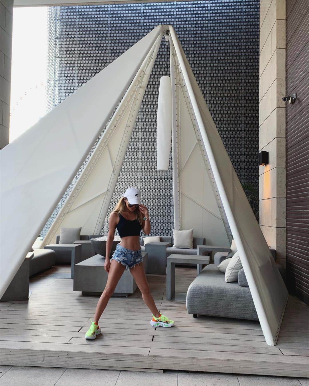 MARISのインスタグラム：「Aug ❤︎ So far so good ❤︎ #ootd #outfit #nike #kicks #fashion」